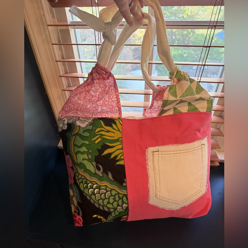 Custom tote
